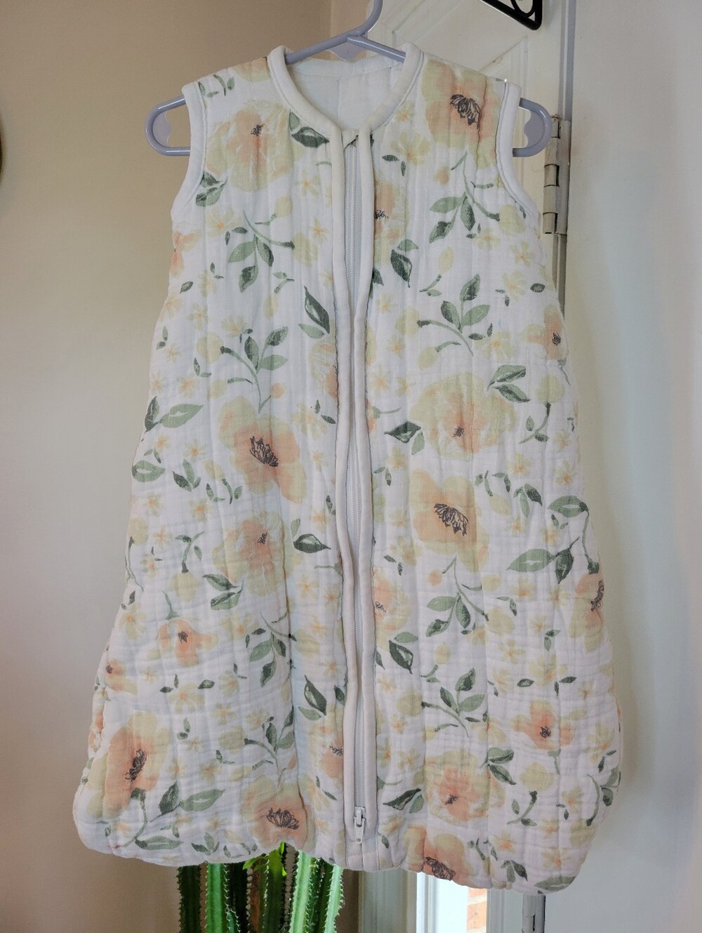 Pottery Barn Kids Meredith Muslin Wearable Floral Blanket, Size 28×20.5in